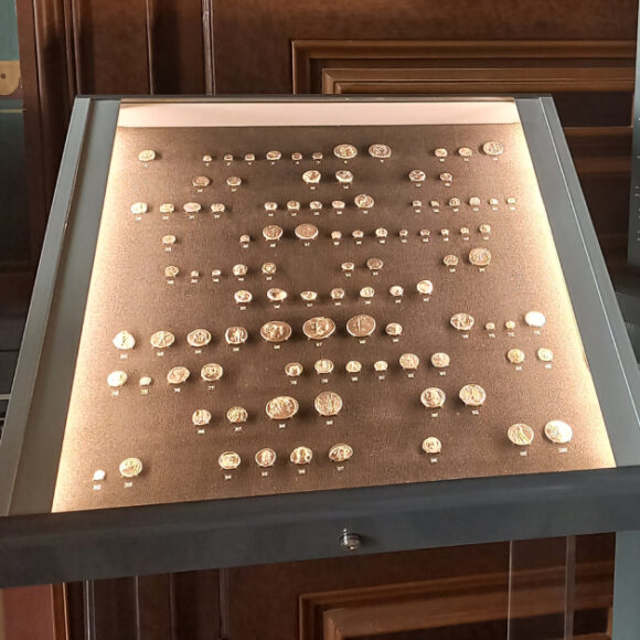 ΔΩΡΕΑ ΣΥΛΛΟΓΗΣ ΚΟΙΝΩΦΕΛΟΥΣ ΙΔΡΥΜΑΤΟΣ ΚΟΙΝΩΝΙΚΟΥ ΚΑΙ ΠΟΛΙΤΙΣΤΙΚΟΥ ΕΡΓΟΥ (ΚΙΚΠΕ) – Συλλογή Παλατινάτου / Donat